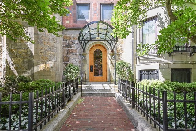 492 Beacon Street 82, Boston, MA 02115