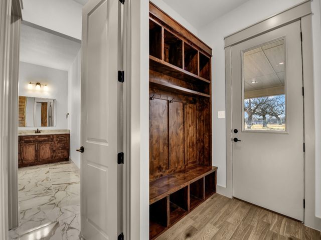 1390 Poe Prairie Road, Millsap, TX 76066