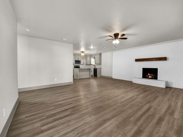 1390 Poe Prairie Road, Millsap, TX 76066