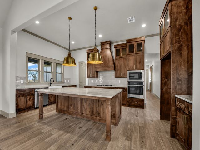 1390 Poe Prairie Road, Millsap, TX 76066