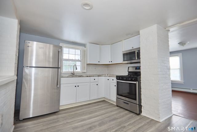 95 Fairview Avenue, Hamden, CT 06514
