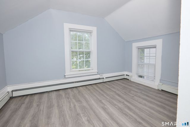 95 Fairview Avenue, Hamden, CT 06514