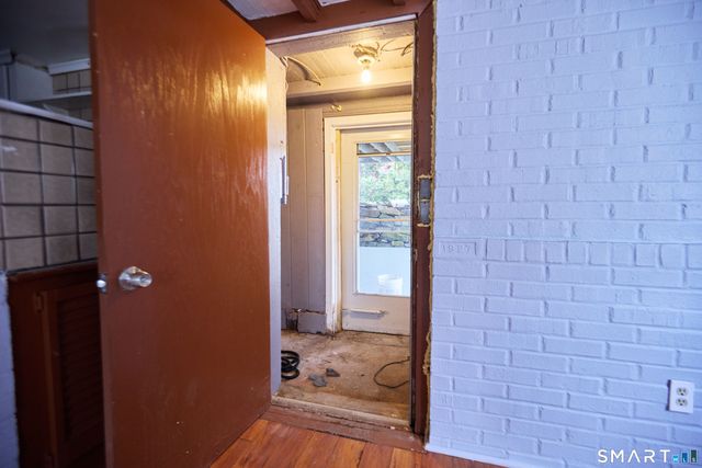 95 Fairview Avenue, Hamden, CT 06514