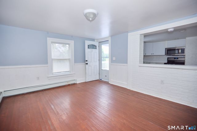 95 Fairview Avenue, Hamden, CT 06514