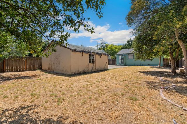 2609 55th St, Sacramento, CA 95817