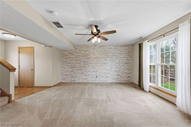 909 Lake Terrace Drive, Painesville, OH 44077