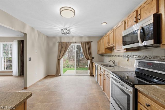 909 Lake Terrace Drive, Painesville, OH 44077