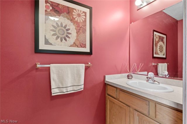 909 Lake Terrace Drive, Painesville, OH 44077