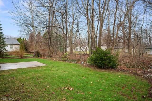 909 Lake Terrace Drive, Painesville, OH 44077