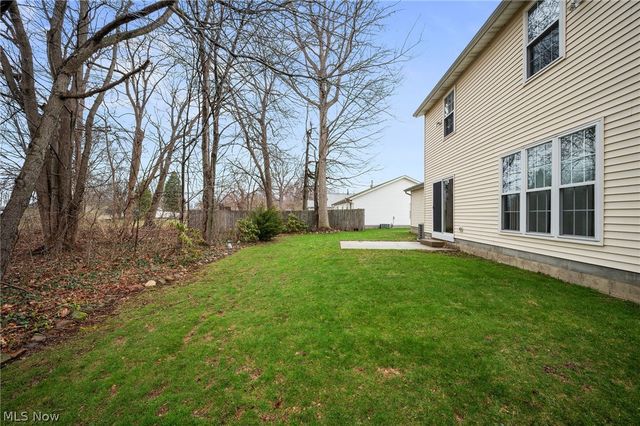 909 Lake Terrace Drive, Painesville, OH 44077