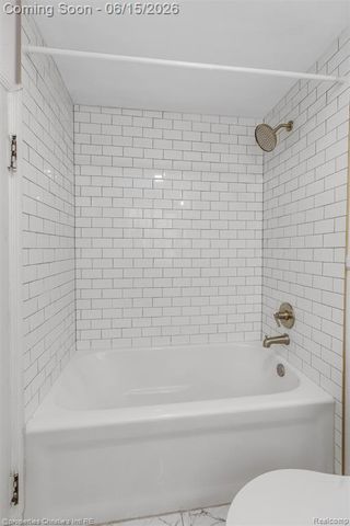 3205 Sherbourne Road, Detroit, MI 48221