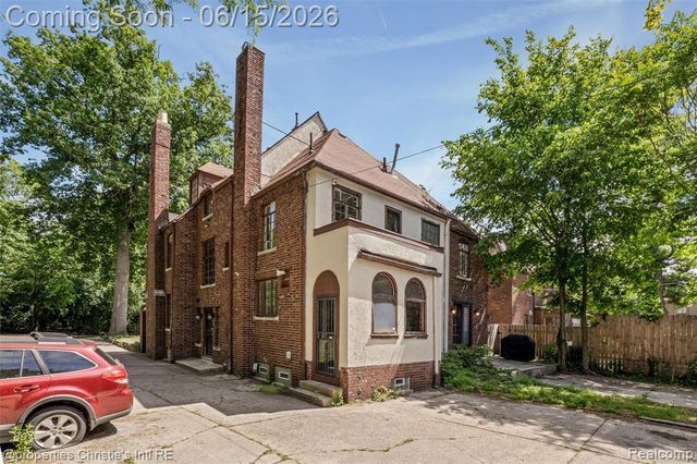 3205 Sherbourne Road, Detroit, MI 48221