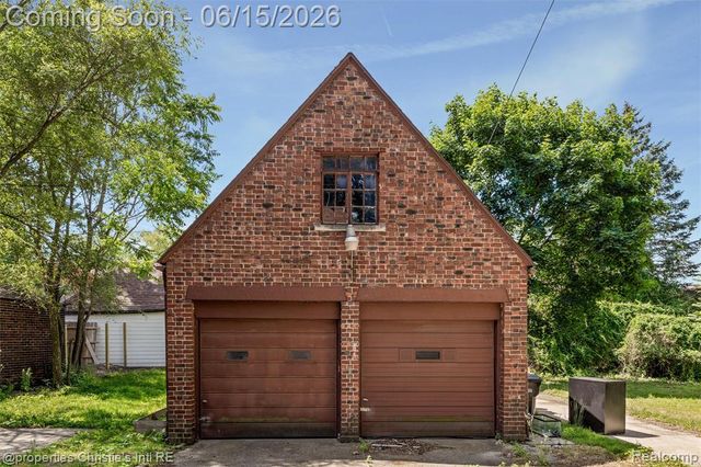 3205 Sherbourne Road, Detroit, MI 48221