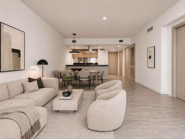 1000 Brickell Plaza 1903, Miami, FL 33131