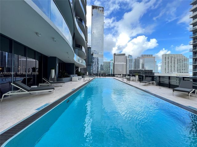 1000 Brickell Plaza 1903, Miami, FL 33131