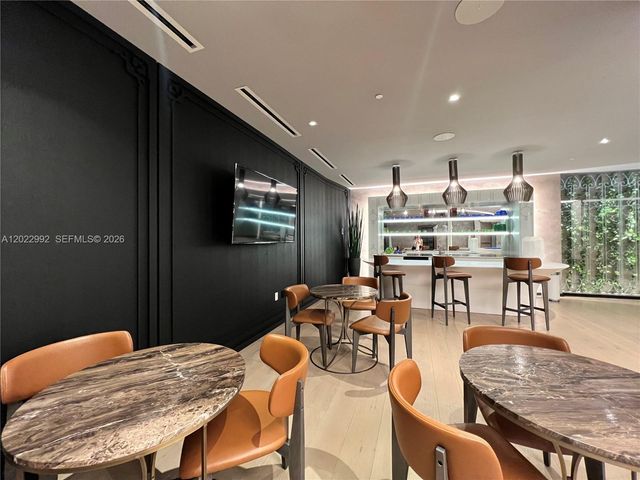 1000 Brickell Plaza 1903, Miami, FL 33131