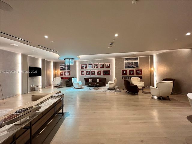 1000 Brickell Plaza 1903, Miami, FL 33131
