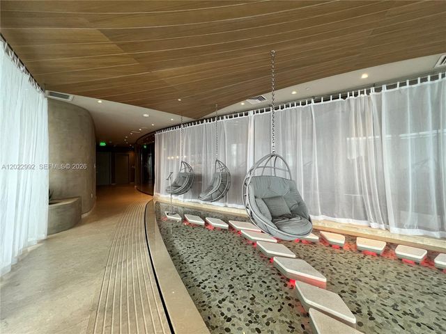 1000 Brickell Plaza 1903, Miami, FL 33131