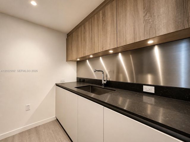 1000 Brickell Plaza 1903, Miami, FL 33131