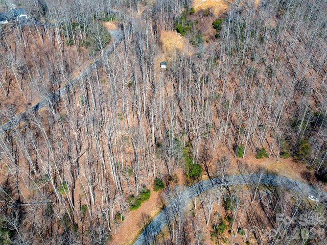 00 Chattooga Run 292R, Hendersonville, NC 28739