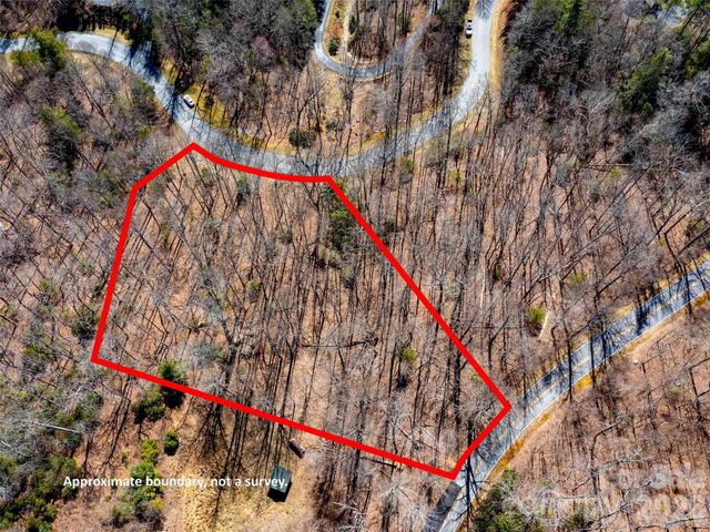 00 Chattooga Run 292R, Hendersonville, NC 28739