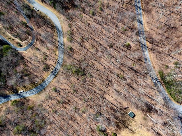 00 Chattooga Run 292R, Hendersonville, NC 28739