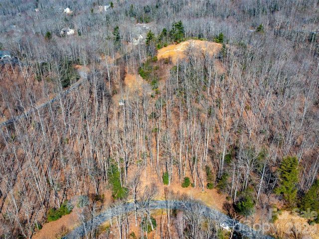 00 Chattooga Run 292R, Hendersonville, NC 28739