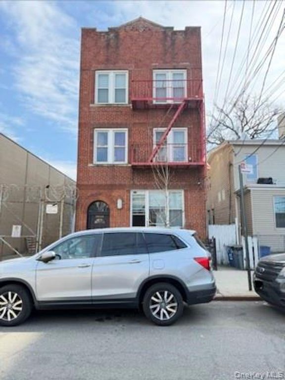 100-04 Spruce Street, Corona, NY 11368