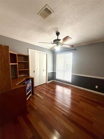14906 Brookpoint Drive, Houston, TX 77062