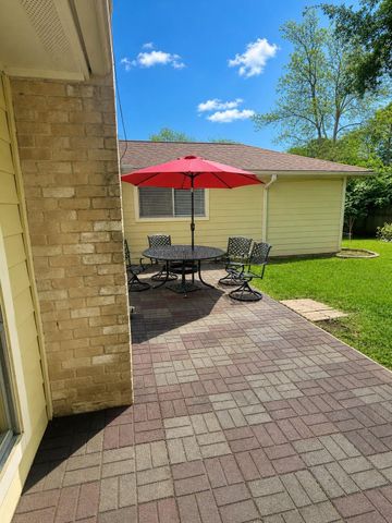 14906 Brookpoint Drive, Houston, TX 77062