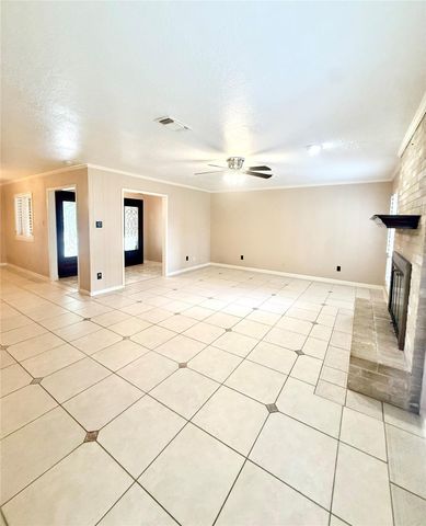 14906 Brookpoint Drive, Houston, TX 77062