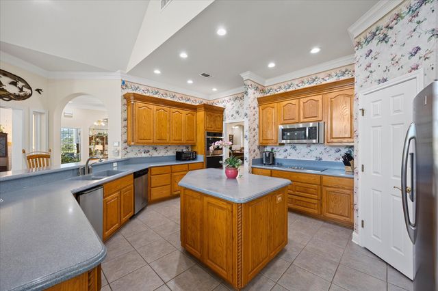 351 Rs County Road 3378, Emory, TX 75440