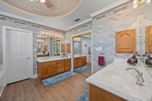 351 Rs County Road 3378, Emory, TX 75440