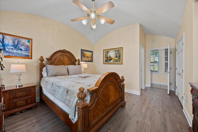 351 Rs County Road 3378, Emory, TX 75440