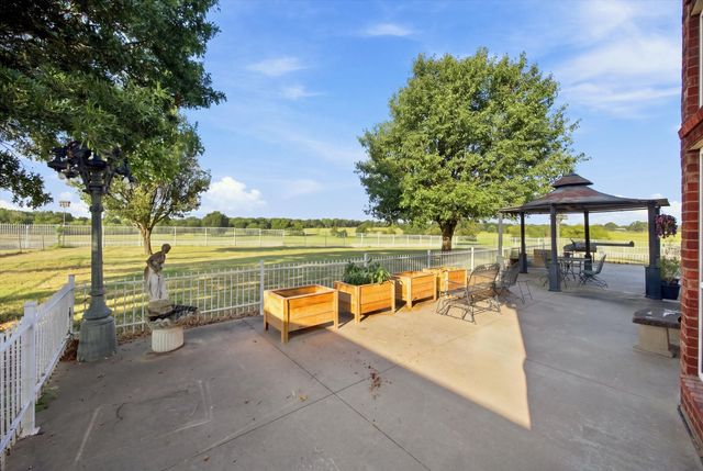 351 Rs County Road 3378, Emory, TX 75440