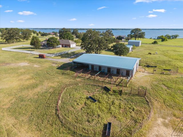 351 Rs County Road 3378, Emory, TX 75440