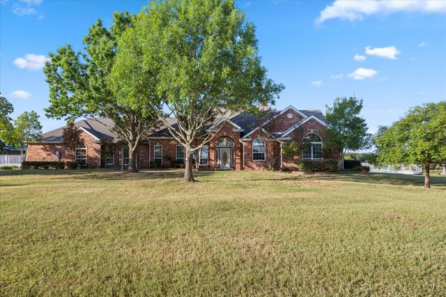 351 Rs County Road 3378, Emory, TX 75440