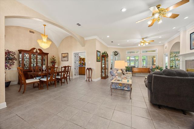 351 Rs County Road 3378, Emory, TX 75440