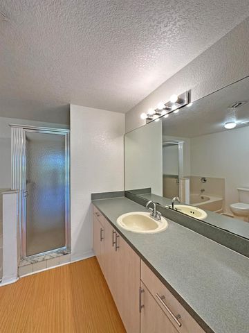 166 SW Peacock Boulevard 104, Port St Lucie, FL 34986