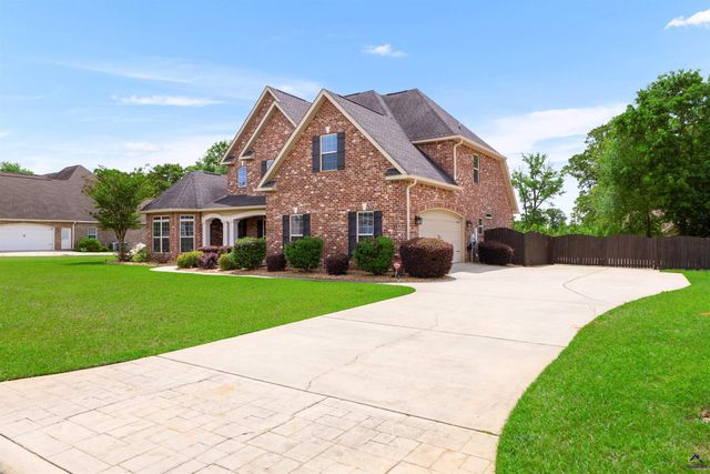 105 Harley Drive, Kathleen, GA 31047