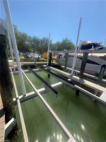 Dock 5 - 4341 Bay Beach LN, Fort Myers Beach, FL 33931