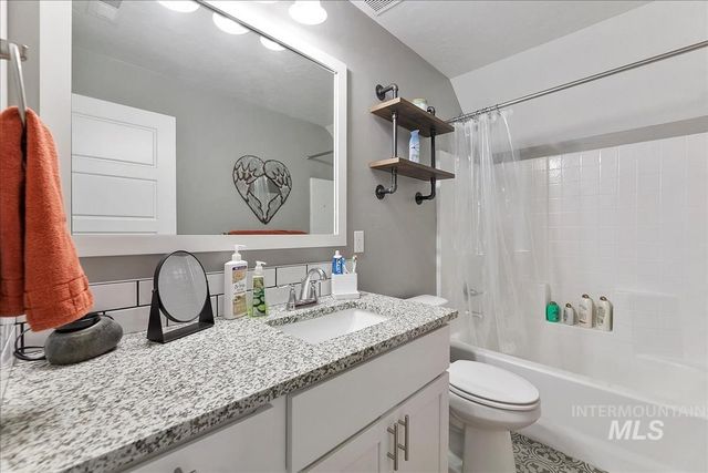 1005 E Whig Dr., Kuna, ID 83634