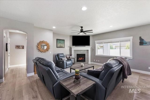 1005 E Whig Dr., Kuna, ID 83634