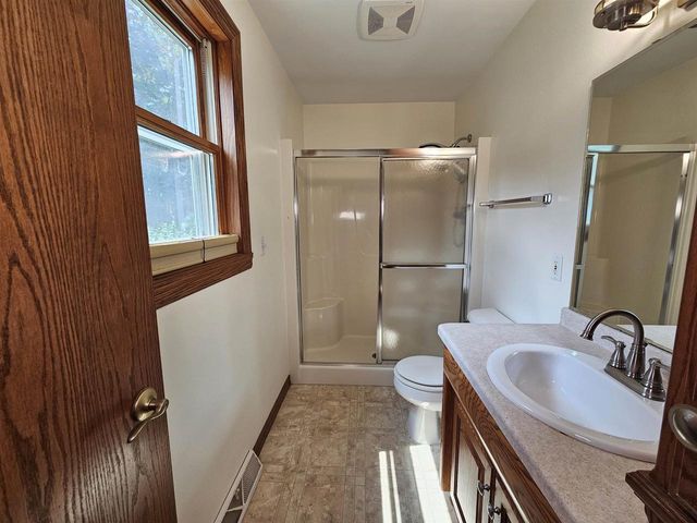 3830 NICOLET DRIVE, Green Bay, WI 54311