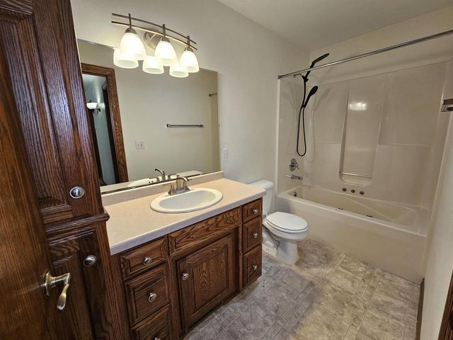 3830 NICOLET DRIVE, Green Bay, WI 54311