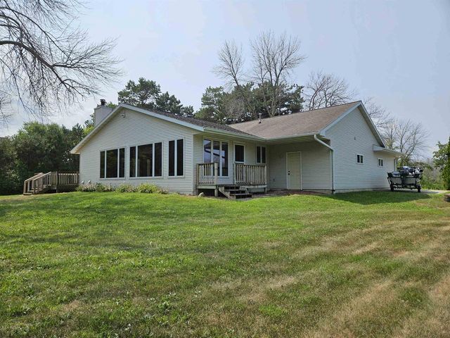 3830 NICOLET DRIVE, Green Bay, WI 54311
