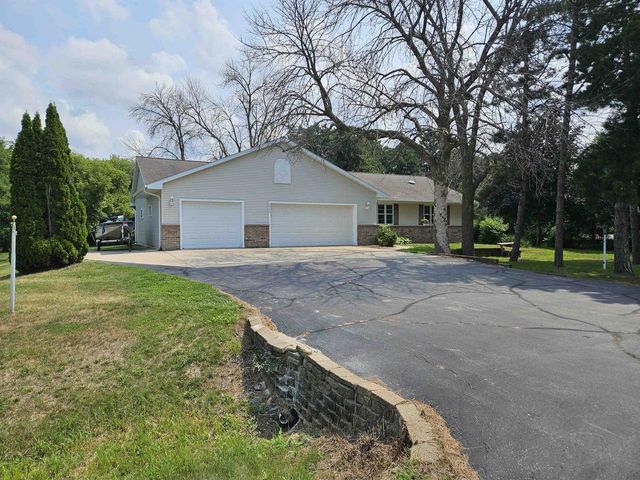 3830 NICOLET DRIVE, Green Bay, WI 54311