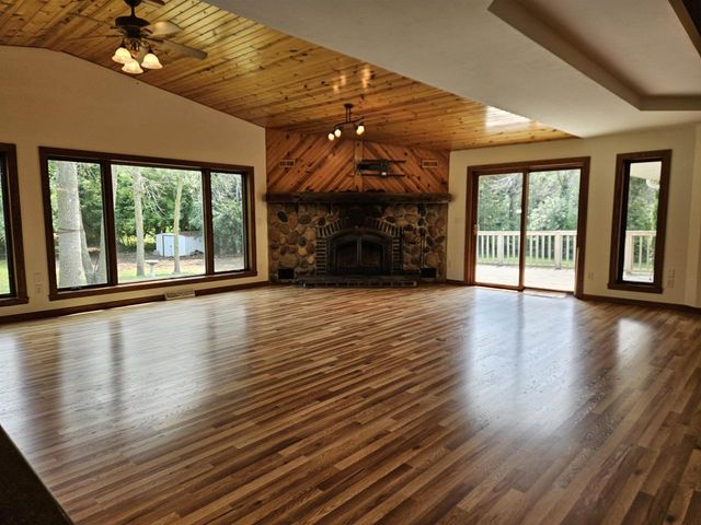 3830 NICOLET DRIVE, Green Bay, WI 54311