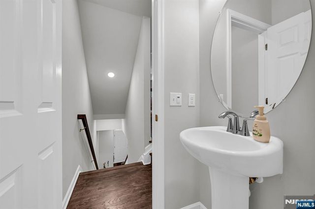 23 Haralson Court, Livingston, NJ 07039