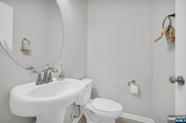 23 Haralson Court, Livingston, NJ 07039